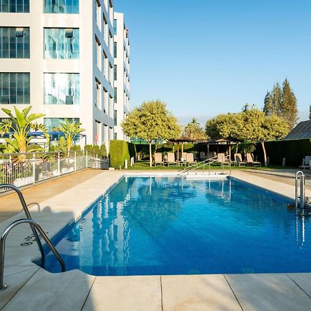 Hilton Garden Inn Sevilla Екстериор снимка