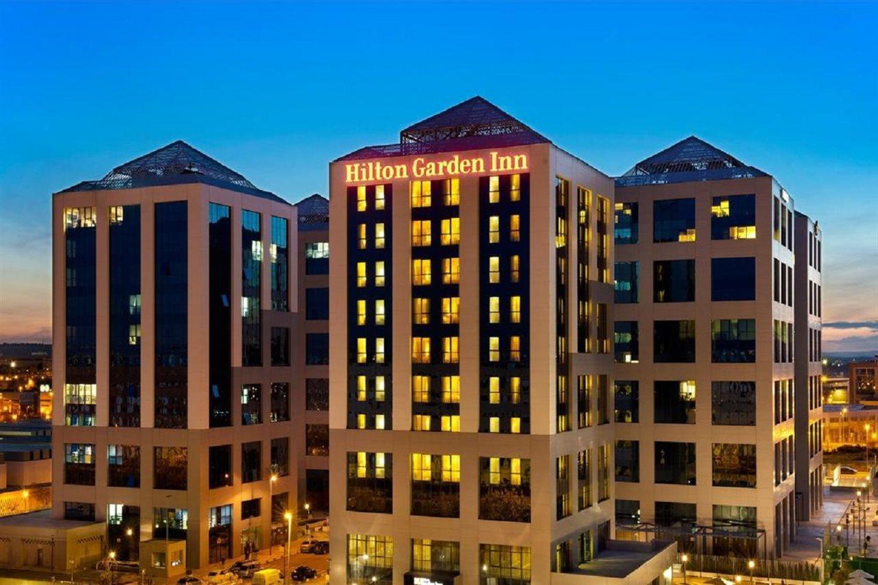 Hilton Garden Inn Sevilla Екстериор снимка