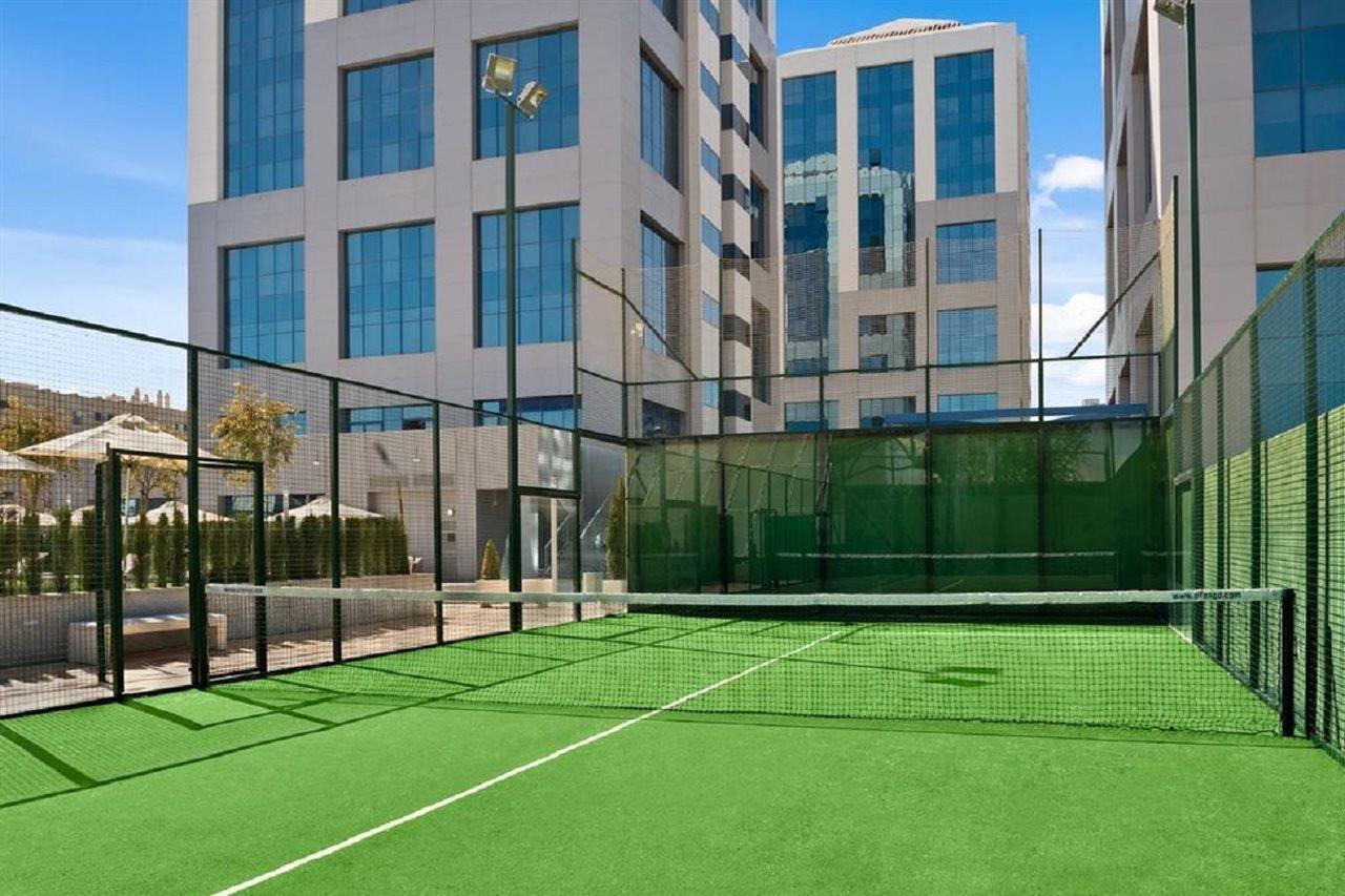 Hilton Garden Inn Sevilla Екстериор снимка