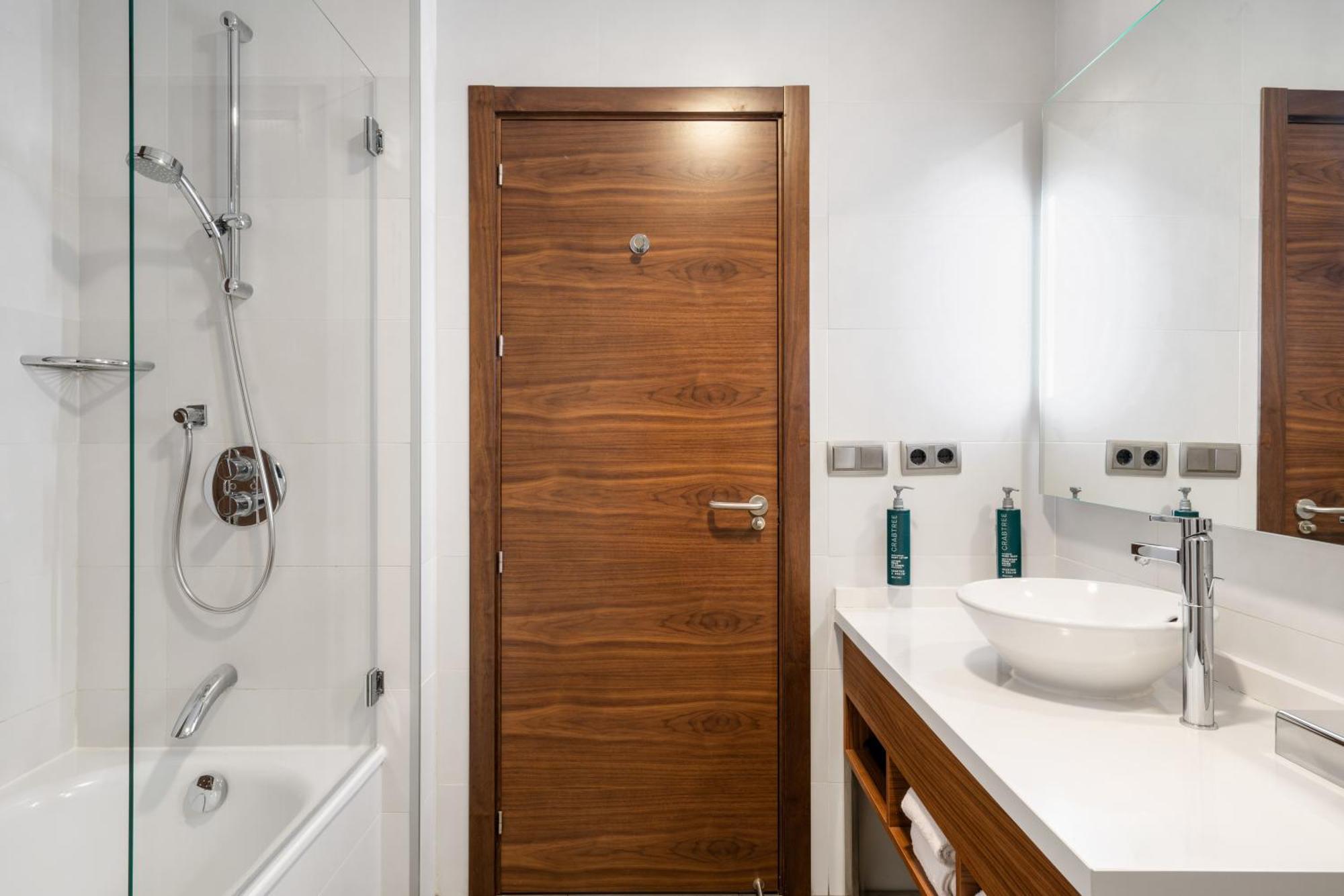 Hilton Garden Inn Sevilla Екстериор снимка