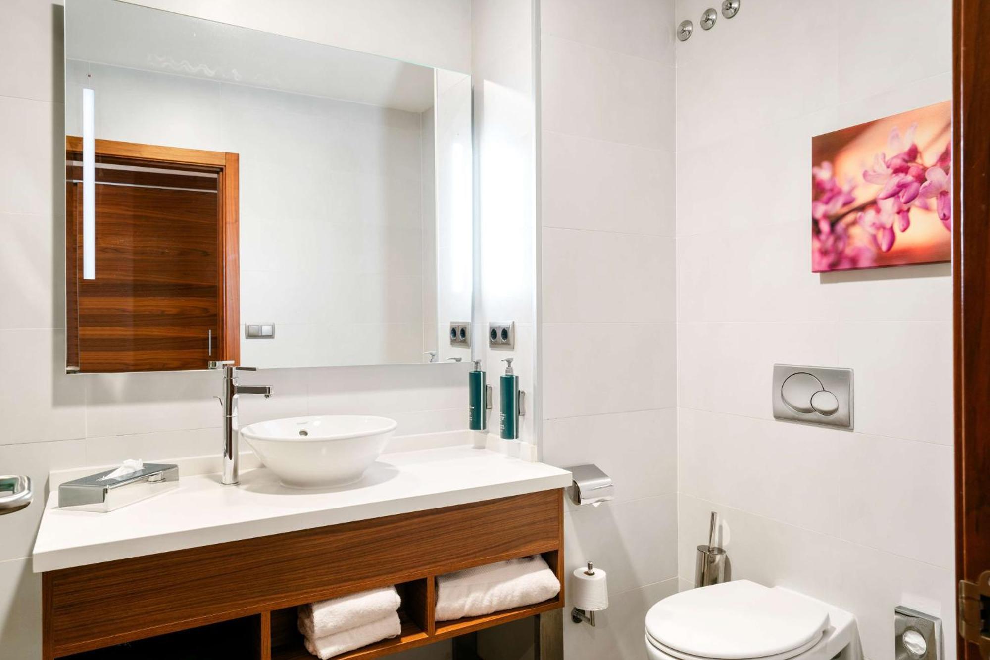 Hilton Garden Inn Sevilla Екстериор снимка